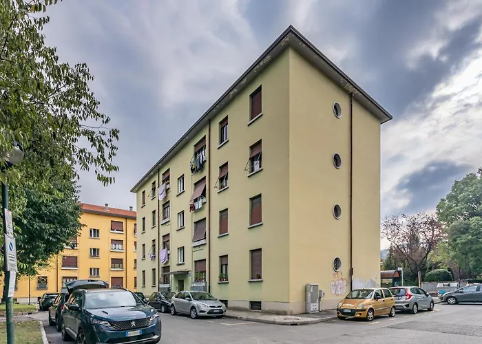 Apartment Host4u - House Maga In Brescia